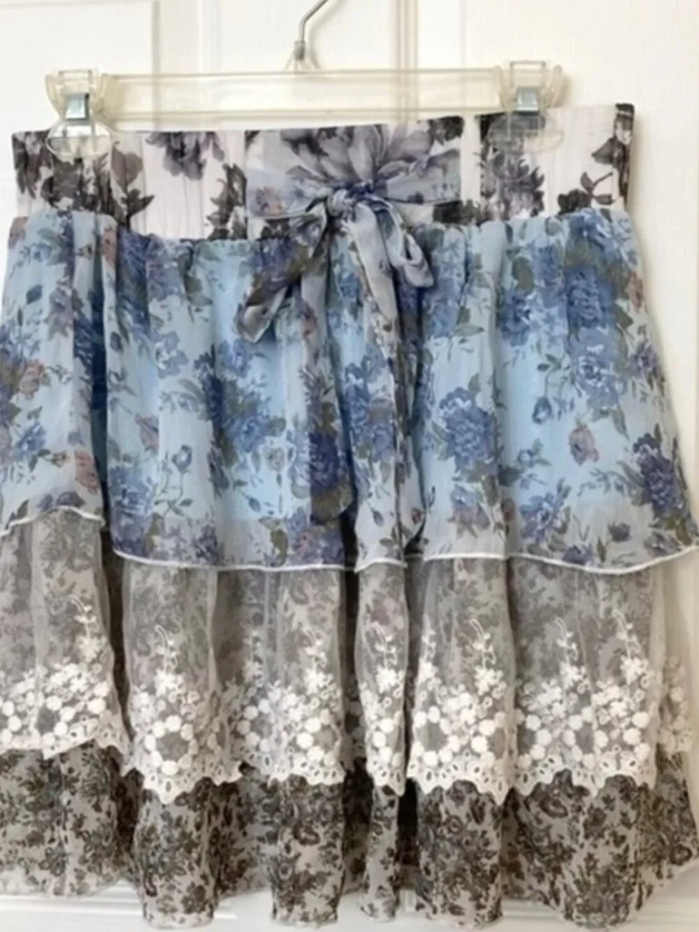 Woman | Short Floral Layer Skirt